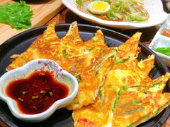 海鲜葱饼-明洞阿姨·韩式酱蟹烤肉·创意料理(三元桥店)
