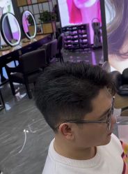 -藤野造型烫染·漂发