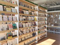 -猫的天空之城概念书店(北戴河蔚蓝海岸店)