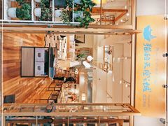 -猫的天空之城概念书店(束河店)