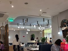 -港丽餐厅(来福士店)