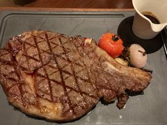 -恰餐厅及酒吧 CHAR Bar & Grill (北京丽都皇冠假日店)