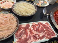 -沸炉重庆老火锅(军事博物馆店)