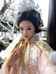 -一揽芳华汉服旗袍体验馆(拙政园店)