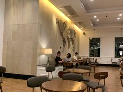 大堂-星巴克臻选(广州沙面店)