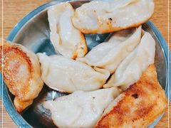 -黄阿姨锅贴大王(万航渡路店)