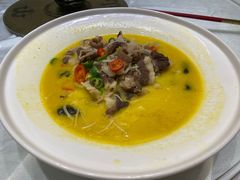 酸汤浸肥牛-骏莱海鲜鱼港(五角场店)
