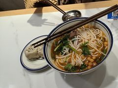 -窄巷口生烫牛肉米线(客村店)