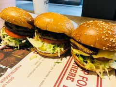 -The Habit Burger Grill 哈比特汉堡(复兴soho店)