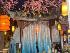 -荷塘秋月·本帮江浙菜(国权路店)