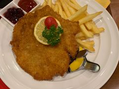 -申德勒加油站西餐厅Schindlers Tankstelle(上海外滩店)