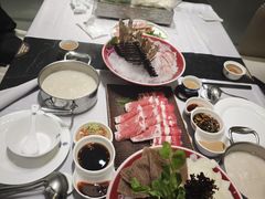 -红鼎豆捞·非遗鲍皇汤火锅(宝丰路店)