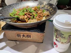 -费大厨辣椒炒肉(黄兴中心广场店)