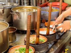 -珀玉莲花白米线店