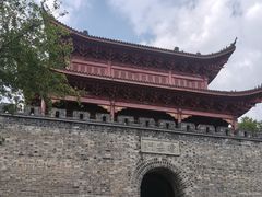 -巴陵广场