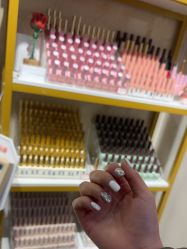 -尤米一站式美甲美睫