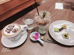 -ZING COFFEE 镜咖啡