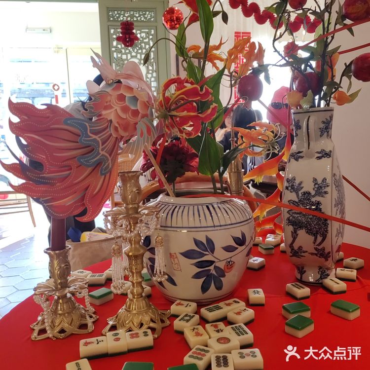 骑行胡同 景山旁新年装扮几乎就位