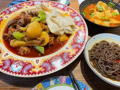 沙湾大盘鸡-塔哈尔·新疆盛宴(城西银泰店)