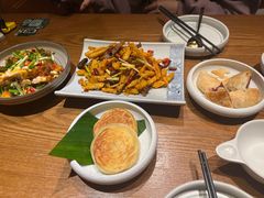 -云海肴·汽锅鸡·云南菜(天山百盛优客店)
