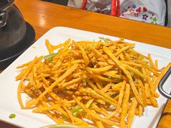 -莲餐厅·湖北菜·潜江小龙虾店(愚园路店)