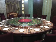包厢-府苑美食(政七街店)