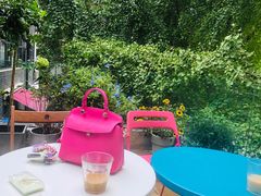 -腾爱熊猫咖啡生活馆(老东门店)