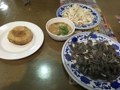 -东兴顺爆肚张