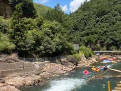 -安吉龙王山峡谷漂流