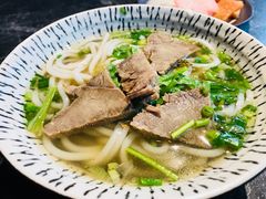 花溪牛肉粉-泉味道贵州厨房(三里河店)