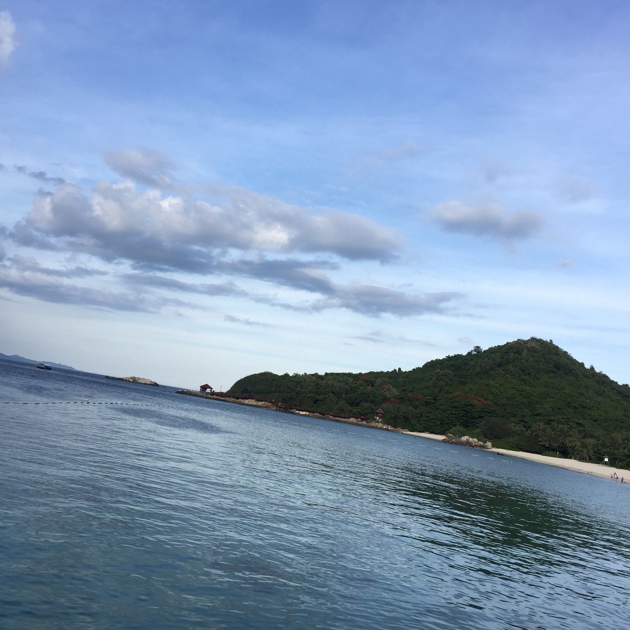 天天领红包几年前去的海南 海边风景美丽