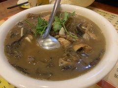 小鸡炖蘑菇-吉味馆(柠溪店)