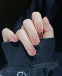 -艾薇美甲美睫