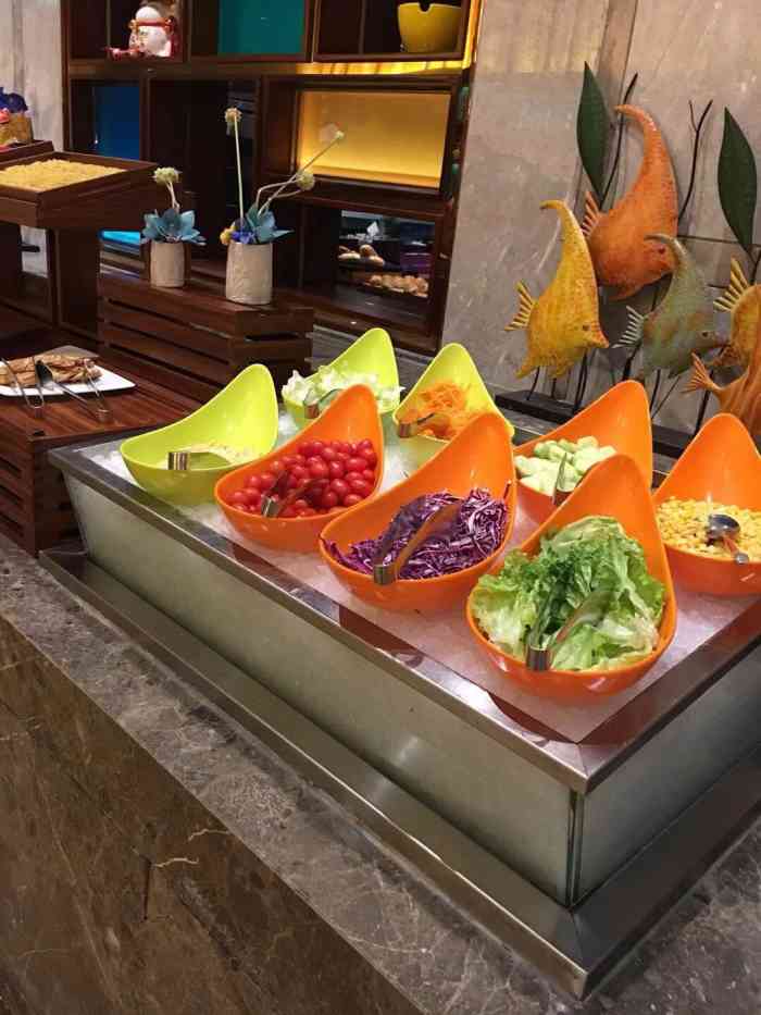 人卫酒店·湖畔咖啡厅-"菜品口味棒棒哒!餐厅环境棒棒哒!服务也是.