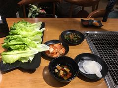 -肉甲韩国木炭烤肉(新壹街1店)
