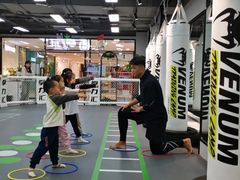 -拳力汇散打搏击泰拳俱乐部(绿地缤纷城店)
