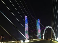 -南京眼步行桥