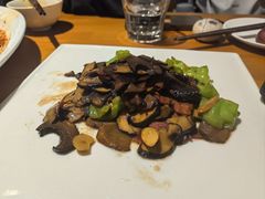 -山茶云南菜(中关村店)