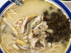 招牌黄鱼面-明呈黄鱼面馆(斜土路店)