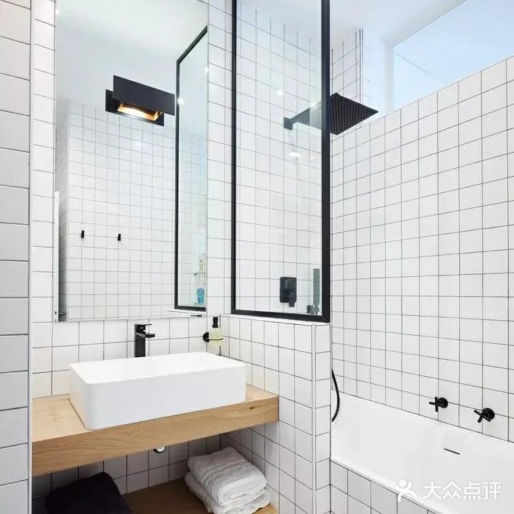 75平巴黎小公寓，轻奢原木风舒适又好看！