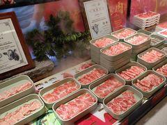 -四囍码头海鲜烧烤自助火锅(外滩南京东路悦荟广场店)