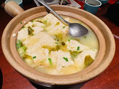 -魏铭鱼头捞饭(晋阳路店)