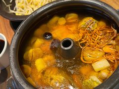 -云海肴·汽锅鸡·云南菜(天山百盛优客店)