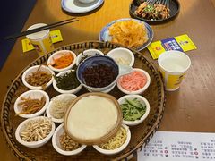 -包整·丝娃娃(一览甲秀楼风景店)