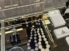 -Vivienne Westwood(上海来福士广场店)