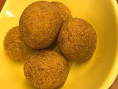 -BHC炸鸡(明洞总店)