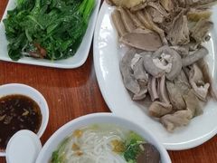 -老牌桐坑鹅鸭肉粿条汤