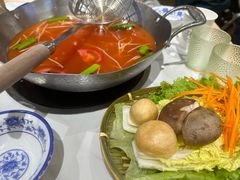 -王奋斗贵州酸汤牛肉火锅