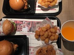 -The Habit Burger Grill 哈比特汉堡(复兴soho店)