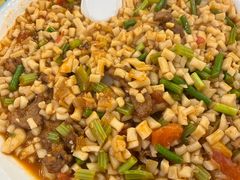 -马尔龙新疆饭店·清真(瑞景店)